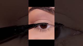 Download lagu Easiest EYELINER HACK! mp3