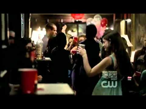 The Vampire Diaries 3x01 - Caroline and Tyler fight then kissing
