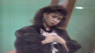 Download lagu Endang S. Taurina - Aku Ingin Merasakan Cinta (1988) Aneka Ria Safari mp3