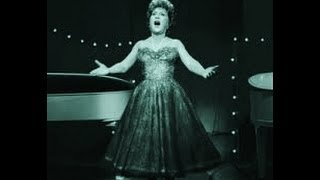 ETHEL MERMAN - THEY SAY IT'S WONDERFUL, THERE'S NO BUSINESS LIKE SHOW BUSINESS (ANNIE GET YOUR GUN)