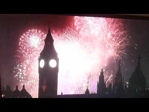 London Fireworks 2016 / 2017 New Year's Eve Fireworks - BBC One