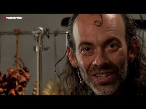 PiTTi Hecht spielt Congas