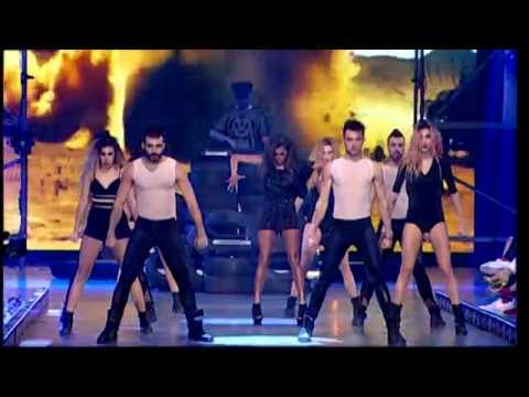 Θωμαή Απέργη ft. Apostolos Mitropoulos - We Don't Need Another Hero (Madwalk 2015) preview