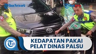 Demi Hindari Ganjil Genap & ETLE, Pengendara Mobil Kedapatan Polisi Gunakan Pelat Dinas Palsu