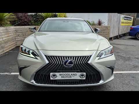 Lexus ES 2.5 HYBRID / LUXURY / TOP SPEC / LOW MILE - Image 2