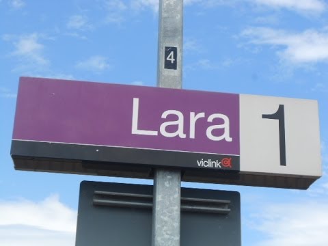 Trains at Lara