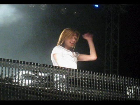 Offer Nissim-Live,Ofra HaZa Vs. FairuZ-Latet (Offer Mash-Up)