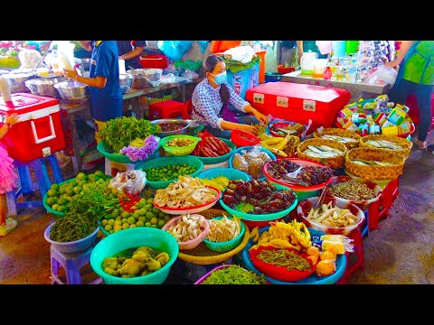Have You Ever Seen Cambodian Wet Market Scenery Before?? See How It's Like!!