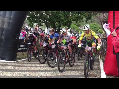 Largada da Pró - GP Ravelli - Águas de Lindóia(1)