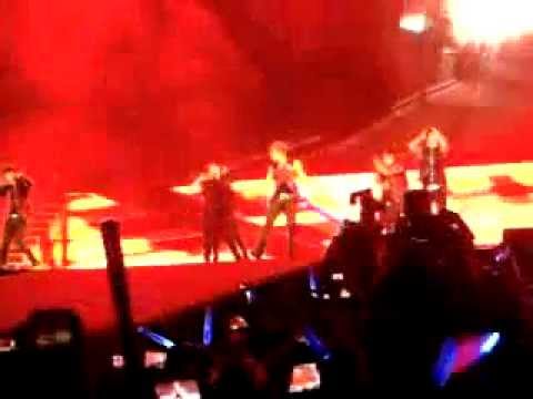 130427-SS5 in Perú-TWINS  and A MAN IN LOVE