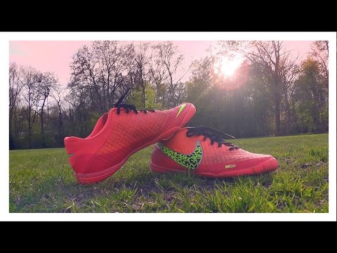 Nike Elastico Finale II HyperPunch/Volt/Black | TEST | Indoor Football/Soccer Shoe | By DutchBallerz
