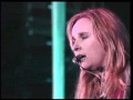 MELISSA ETHERIDGE  Kiss Me  2004 LiVE