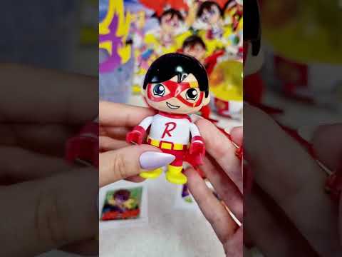 Ryan's World Giant Mystery Egg Surprise Toys 15 Pieces Light Sound Ultra-ra