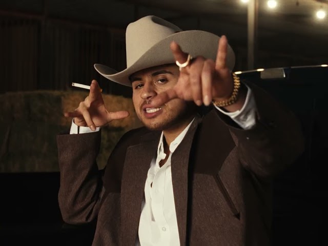 Marlboro Rojo von Fuerza Regida ((jetzt ansehen))