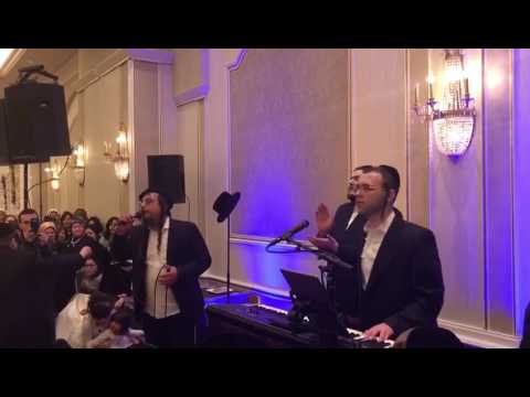 Meilech kohn sings יו יו יו מאם by his nephews wedding