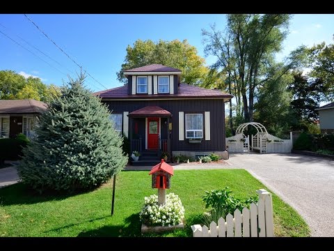 1490 Dundas Crescent Mississauga, Lisa Iturriaga