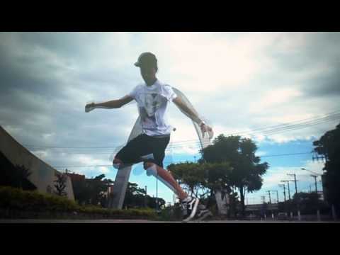 Gustavo Tavares. ‹ !Feel the Vibe! | SOFTONIC › DC,PROD ©