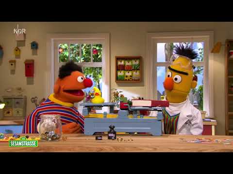 Bert experimentiert mit einer Waage  –  Sesamstraße  –  NDR 👀 #sesamstraße #sesamstraßeintro
