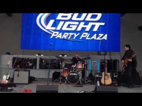 BIG HIX Giant Drum Sound at New Jersey Met Life Giants Jets Stadium (Led Zeppelin)