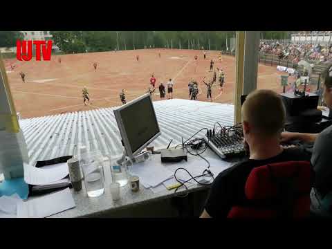 Mantun kuuluttamo eläytyy Siipe - Kitee -ottelussa