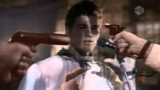 A-HA - THE LIVING DAYLIGHT (Bond theme 1987 official video HD)