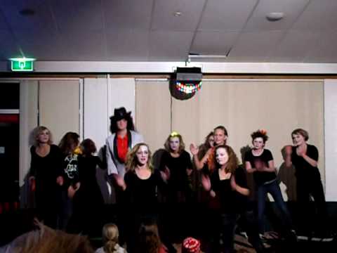 thriller mc1 voetbalkamp