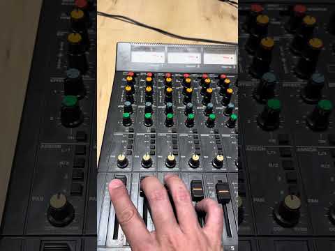 TASCAM 246 Portastudio 4-Track Cassette Recorder 1980s - With new belts and rollers fitted image 15