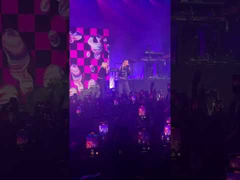 Renee Rapp & Kesha perform Your Love is My Drug in Brooklyn, NY 11/2/23