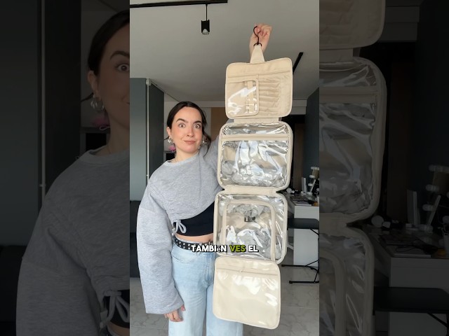 Vídeo relacionado con Neceser Colgante Miercoles Addams - Neceser Mujer Viaje Wednesday : Bolsa de Aseo niña Colegio - Organizador Maquillaje | Impermeable y con Compartimentos