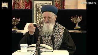 מגילת אסתר בהלכה ובאגדה - שיעורי מנחת יהודה - מרן הרב מרדכי אליהו (הרב מרדכי אליהו זצ"ל) - התמונה מוצגת ישירות מתוך אתר האינטרנט יוטיוב. זכויות היוצרים בתמונה שייכות ליוצרה. קישור קרדיט למקור התוכן נמצא בתוך דף הסרטון