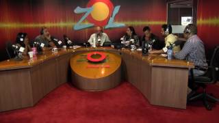 Jochy pide llamada de una chica