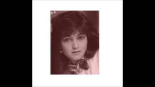 Alisha Chinai   Tinka Tinka (03433777691)