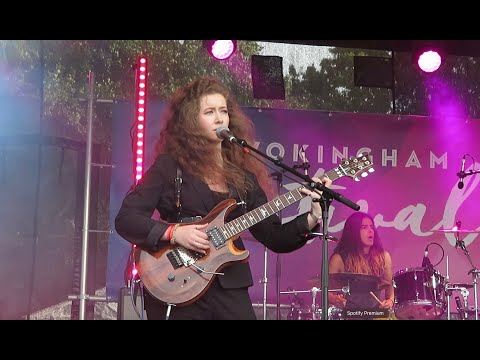 'Closer'  Live at Wokingham Festival 2023