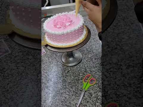 stobery cake girls birthday cake icing #shortsvideo #cakecravings #cakedecorating