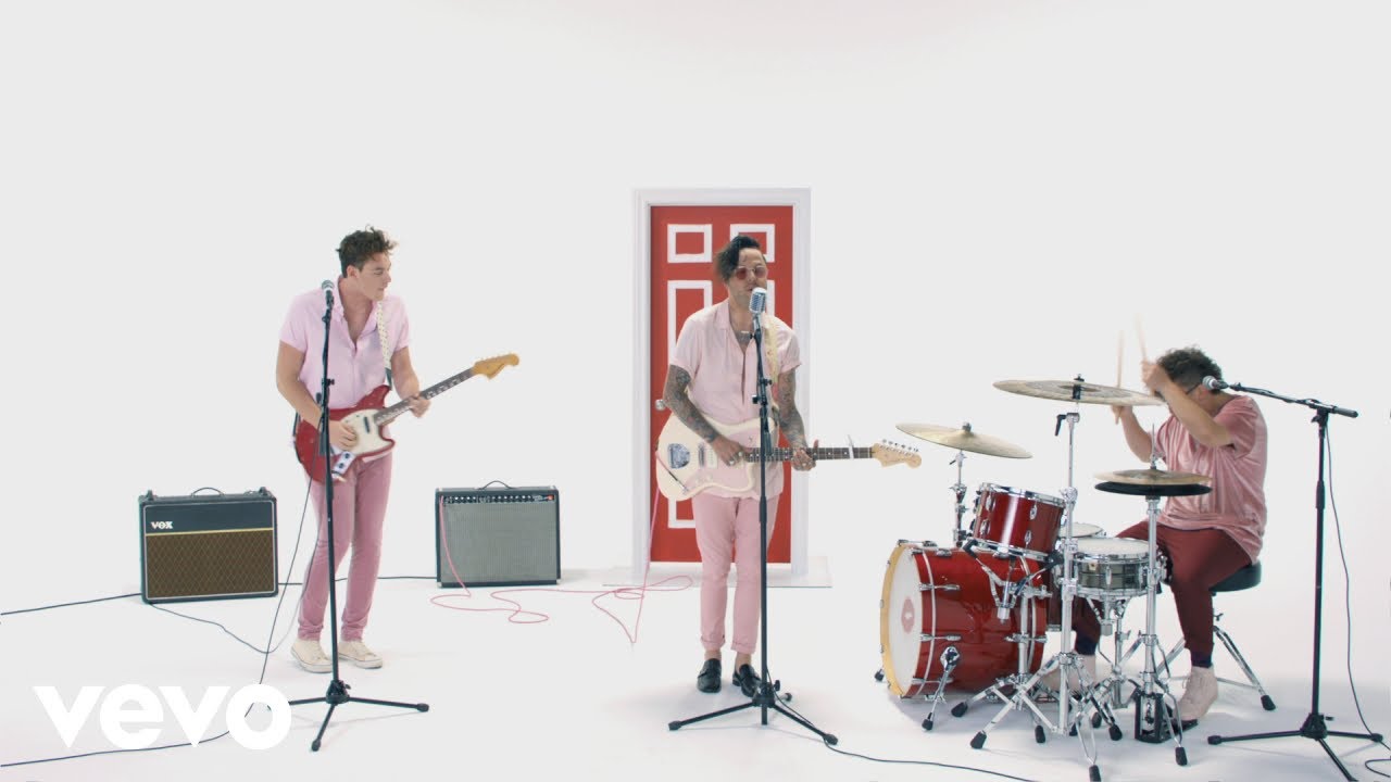 Lovelytheband — These Are My Friends