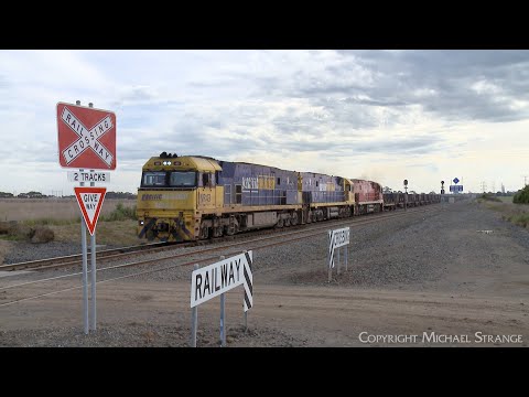 3XM4 Pacific National Steel Train At Buchter Road Railway Crossing (7/9/2022) - PoathTV Railways