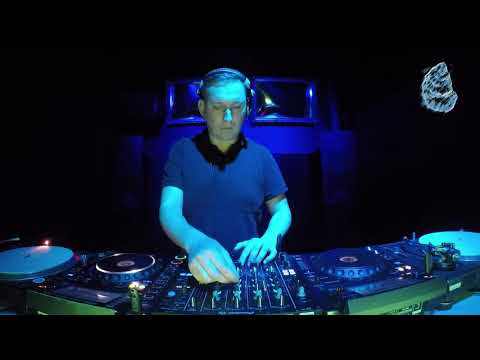 The Blue Oyster: Pandoro / 26.08 / 17 - 18