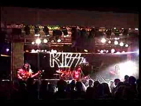 Destroyer - Texas Kiss Tribute - Come On and Love Me