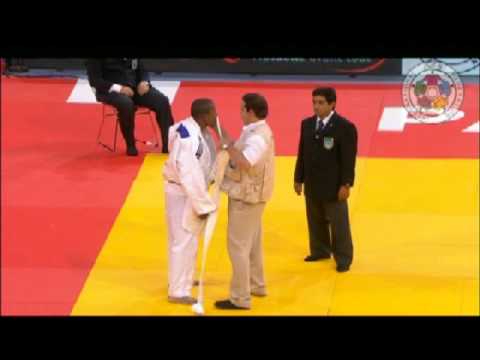 Judo World Championship Paris 2011 / Omar Simmonds PAN - Sacha Denanyoh TOG -81 Kg.