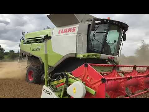 Used CLAAS Lexion 760 installed harvesting Wheat