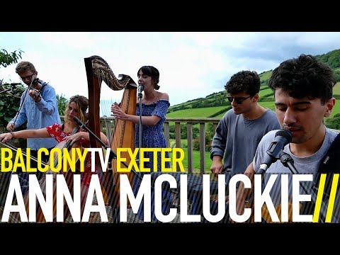 ANNA MCLUCKIE - CLARA (BalconyTV)