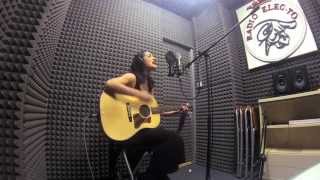 Levante "Duri Come Me" live @ Radio Festa della Musica