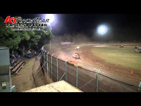 Super Sedans - A-Main - QLD Series - Kingaroy Speedway - 03.11.12