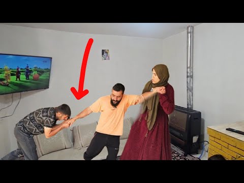 Nasibolah's hand on Hojat's chest:Retribution for past mistakes and the fruitles nature of apologies