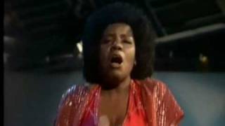 Gloria Gaynor - Reach out I&#39;ll be there (live at ZDF - 1976)