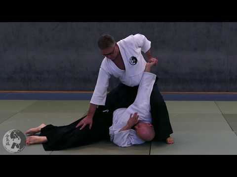 Aikido TCG  Aiki-Otoshi - Yoko-Kubi-Shime