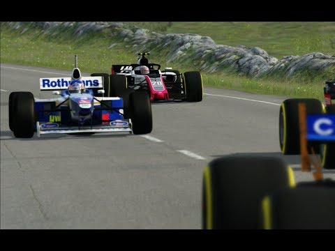F1 1997 Williams FW19 vs F1 2018 Racing Cars at Highlands