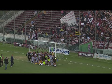 Il muro del Seravezza cede nel finale. l'Arezzo vola 1-0