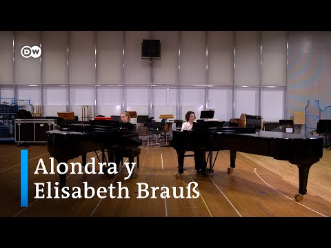 Alondra de la Parra y Elisabeth Brauß ensayan a dos pianos el Concierto n.º 23 de Mozart