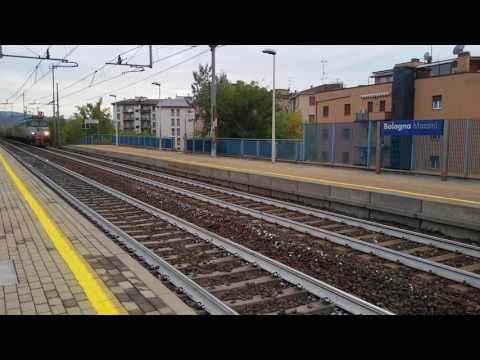 E656.577 in transito a mazzini con pianali vuoti